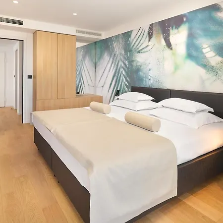 Szálloda Amphora's Garden Split