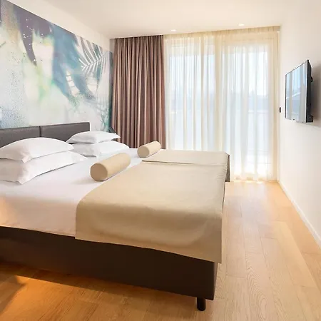 Szálloda Amphora's Garden Split