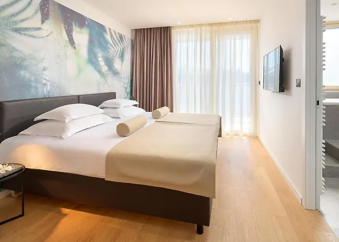 Отель Amphora's Garden Сплит