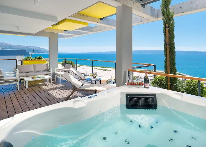 Отель Amphora's Garden