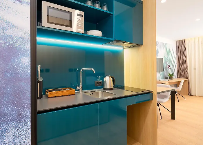 Amphora's Garden Отель